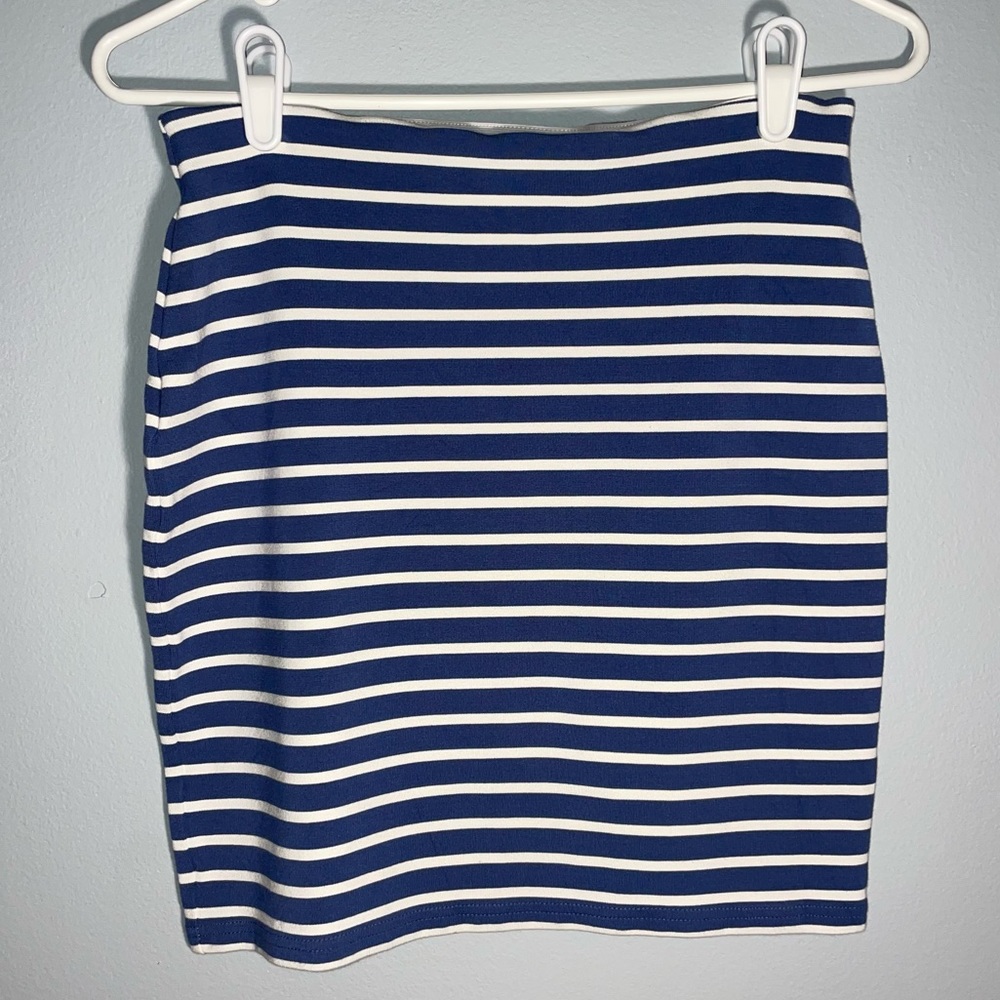 Anne Taylor LOFT striped pencil skirt with elastic waistband